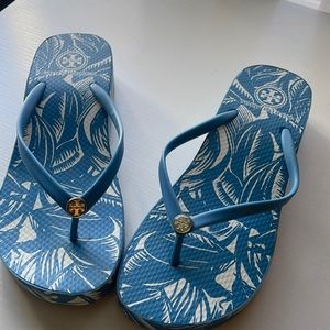 Tory Burch Sandals - Flip Flops size 9